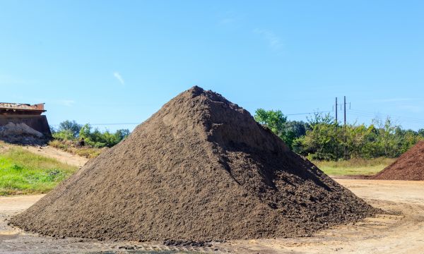 Black Dirt Delivery in Camarillo