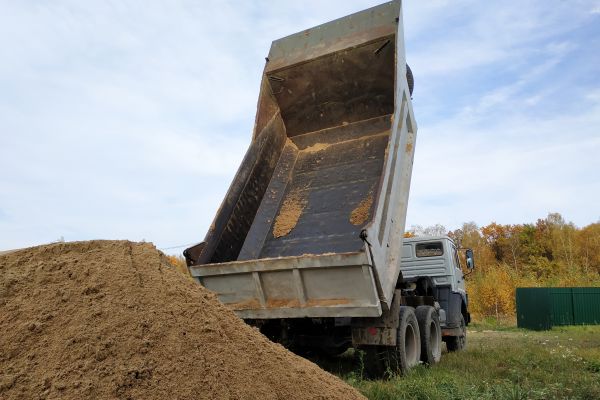 Topsoil Delivery in Camarillo