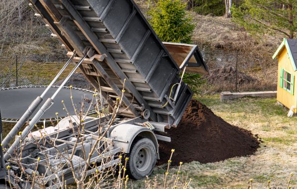 Yard Soil Delivery in Camarillo
