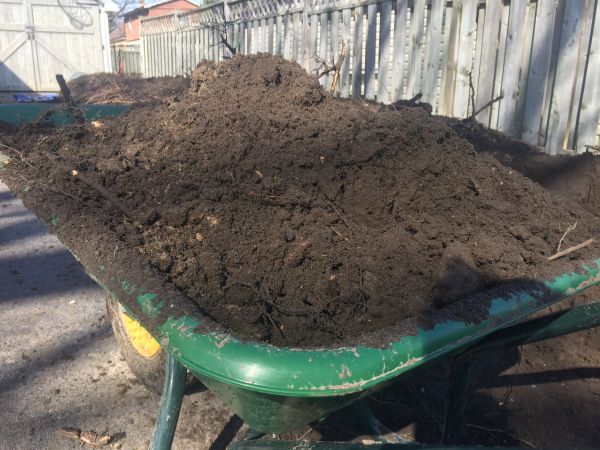 Residential Dirt Delivery in Camarillo