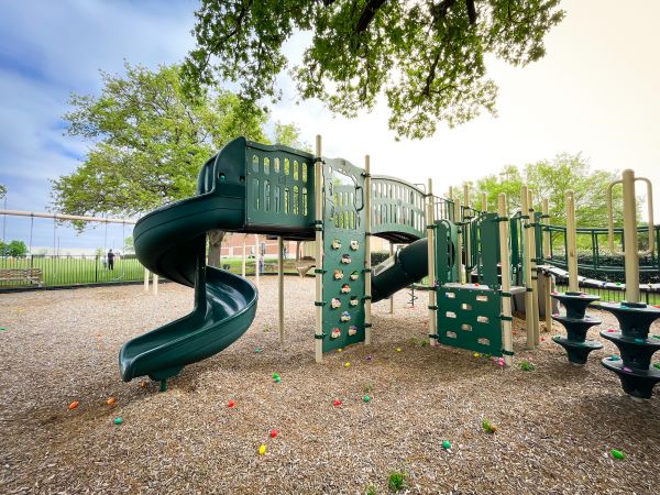 Playground Mulch Service in Camarillo